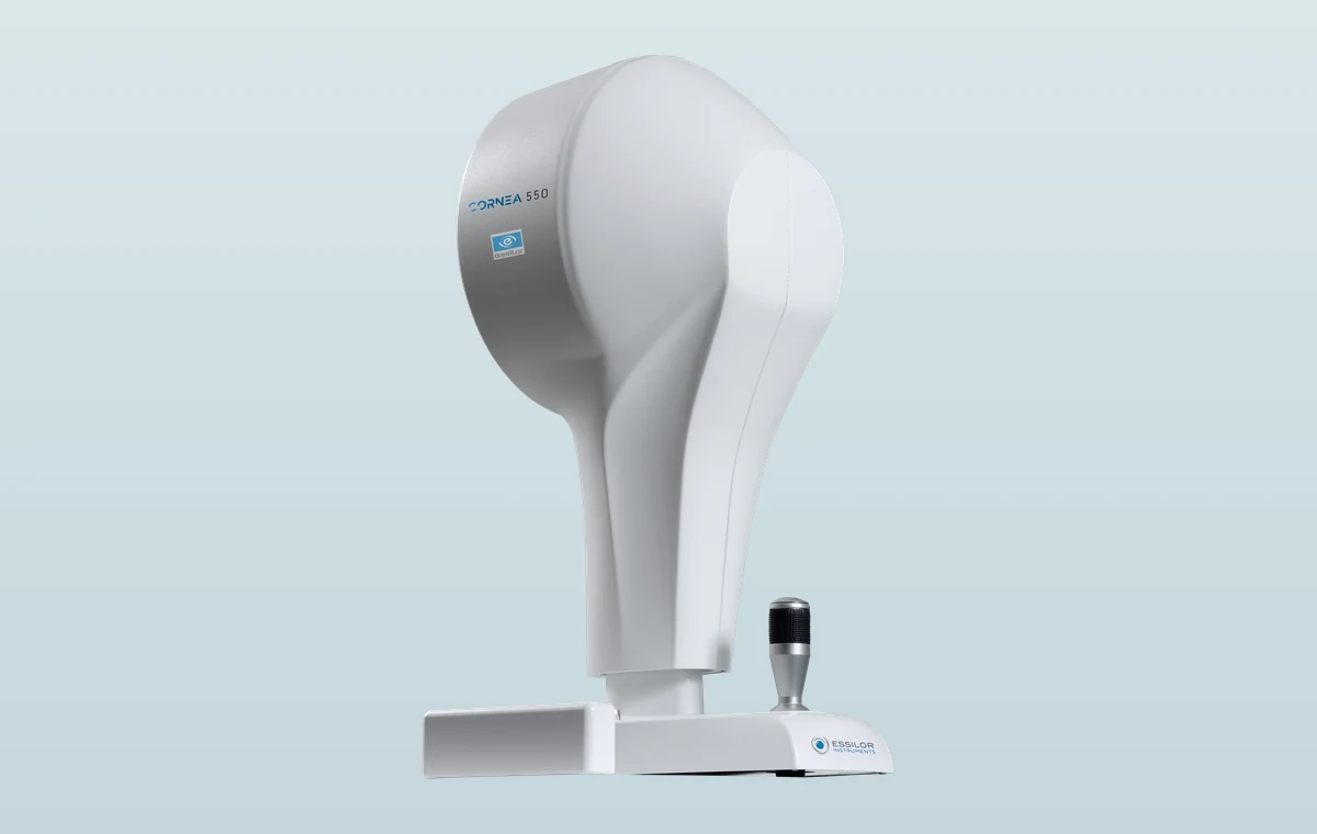 Equipo Essilor CORNEA550